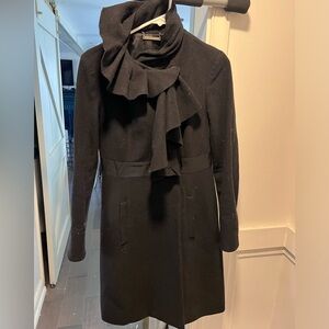 DVF Winter Wool/cashmere blend coat. Black Size 6